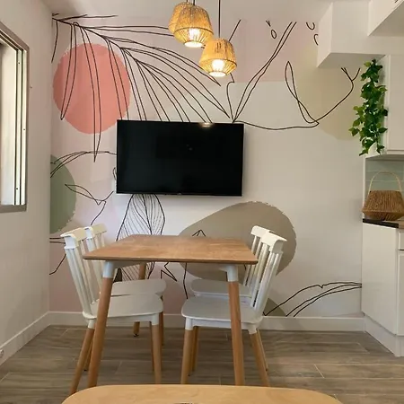 Apartment Convivial Et Coquet Au Coeur De *